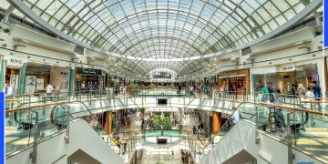 نقش طراحی داخلی در سهولت یا دشواریِ نظافت مجتمع‌های تجاری